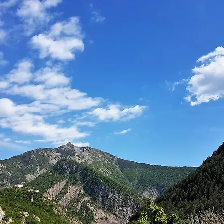 Des Gorges De *